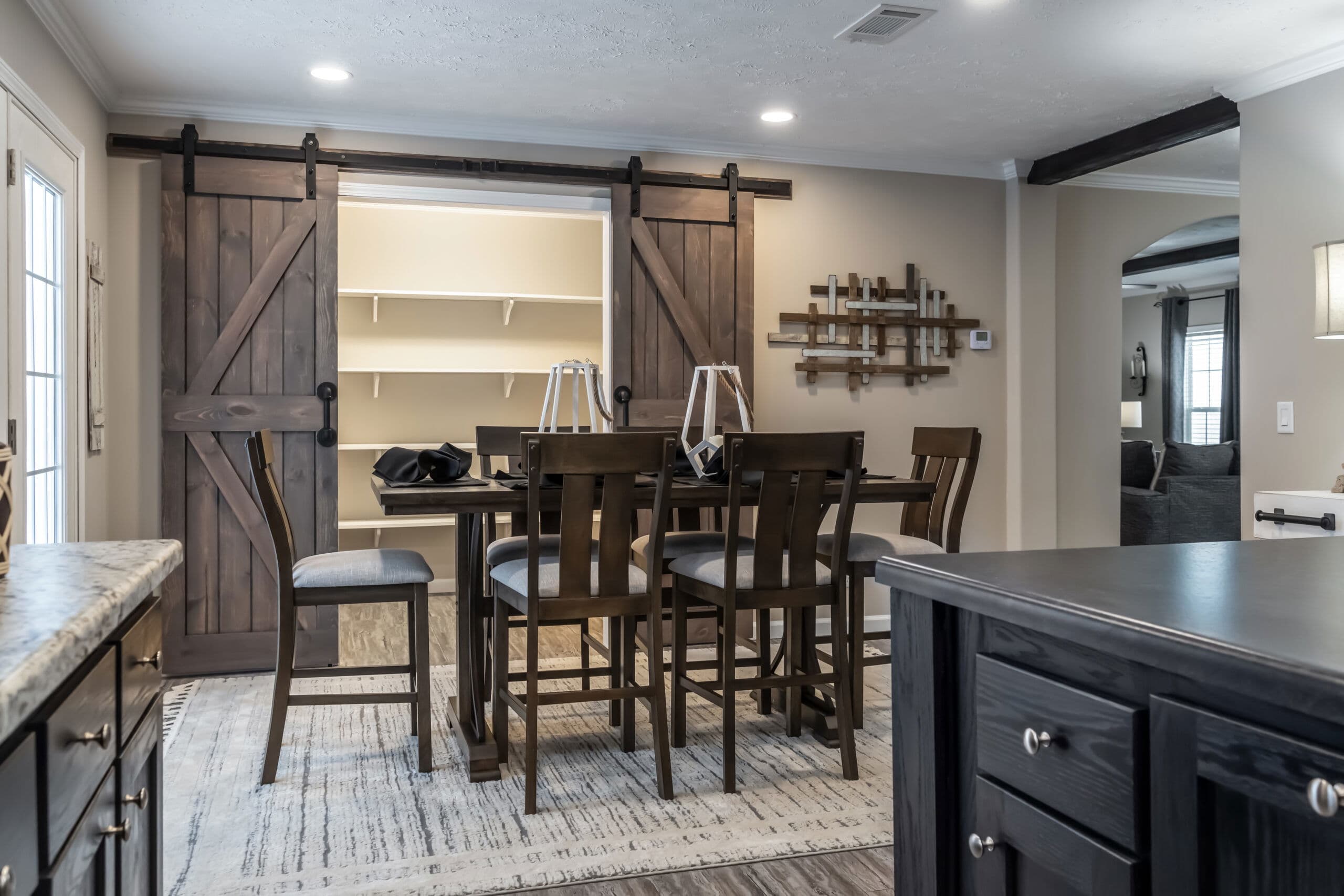 Kb-3248 interior home features