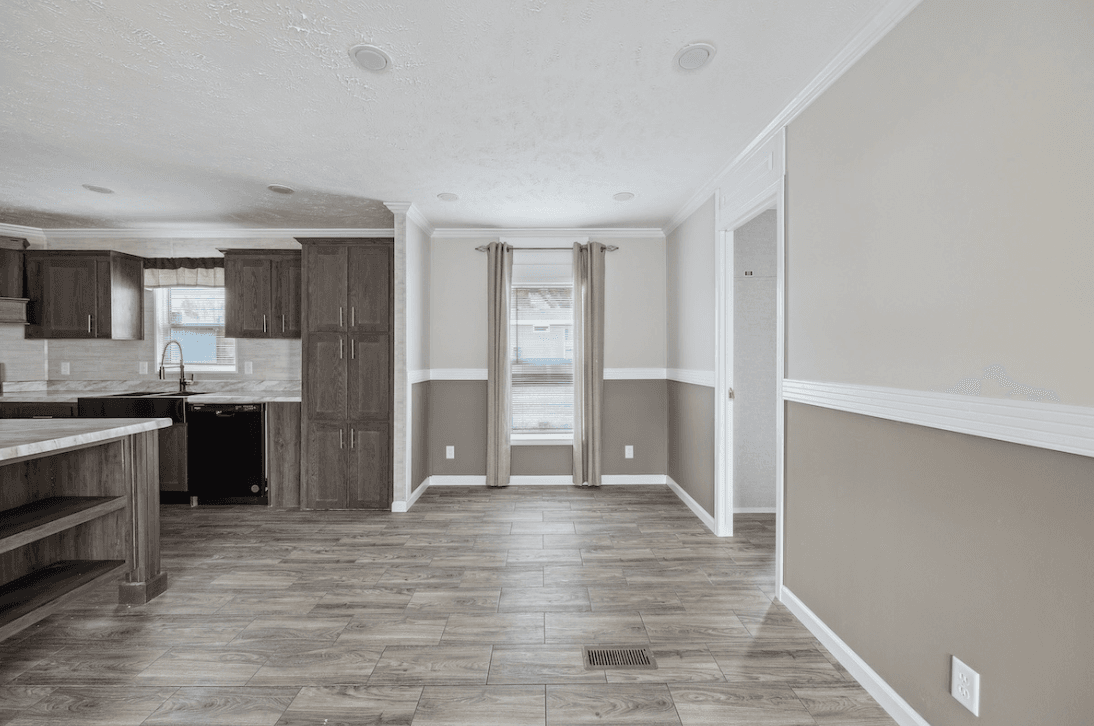 Md-52-32 interior home features