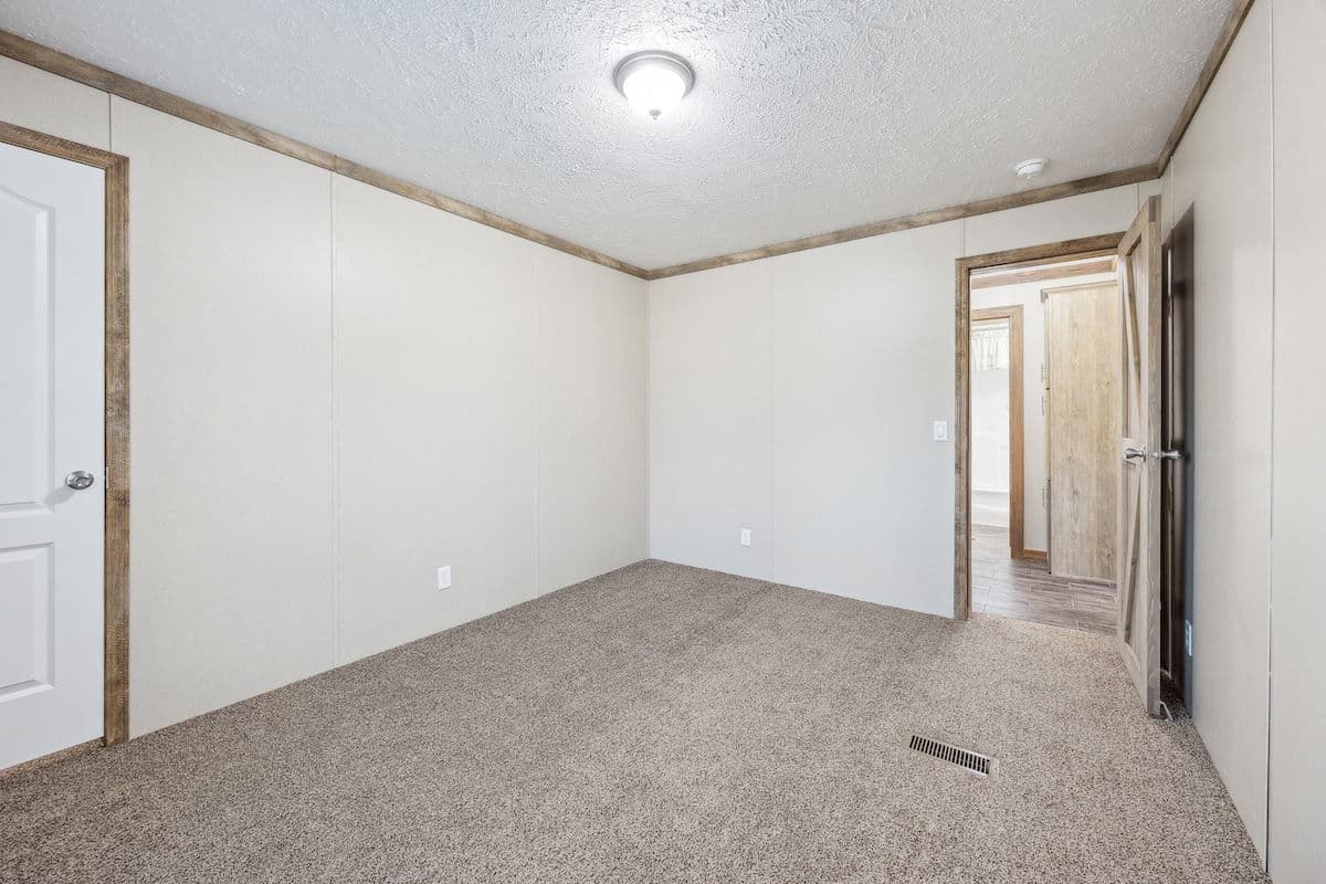 Md-26-32 bedroom home features