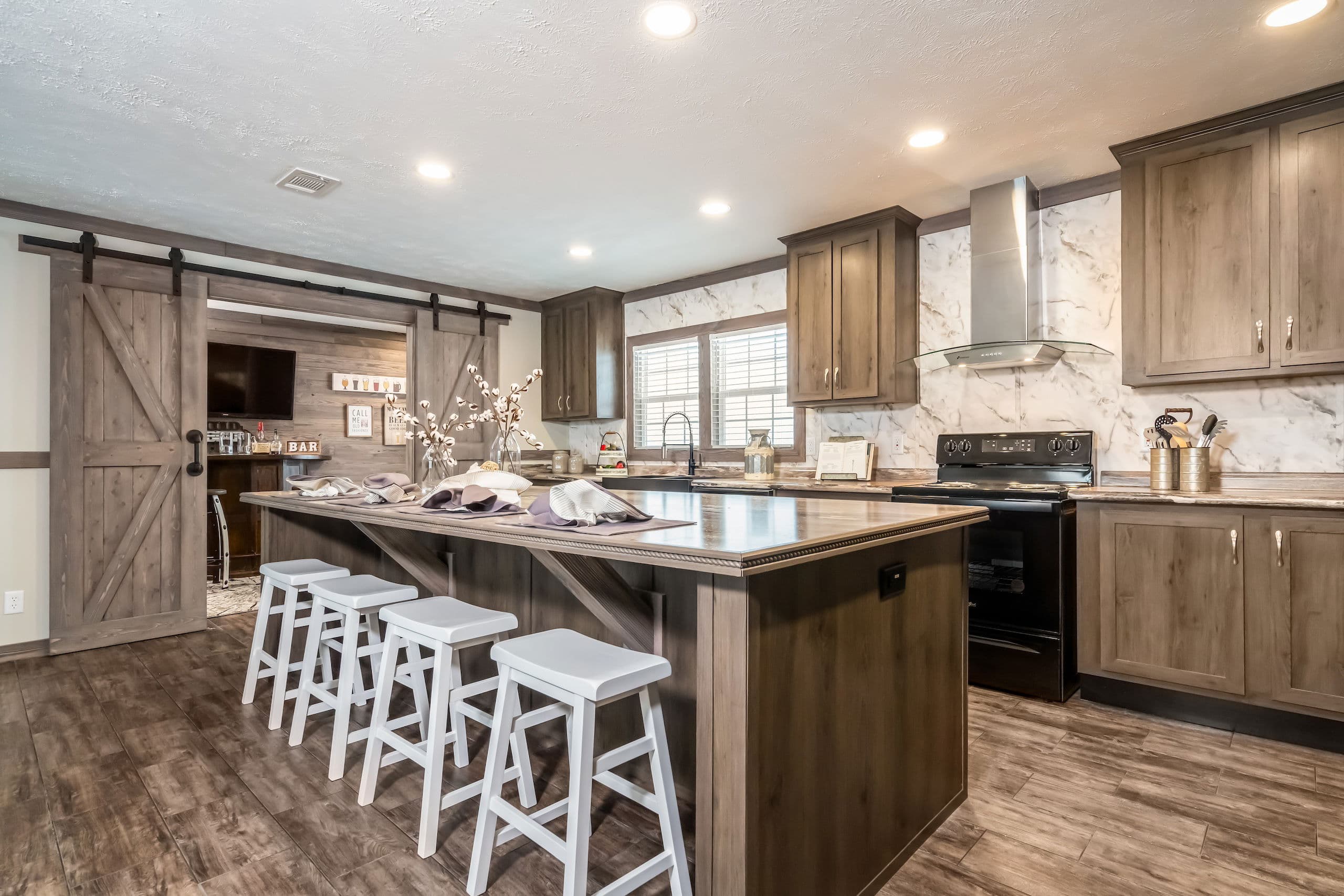 Md-44-32 housecat kitchen home features