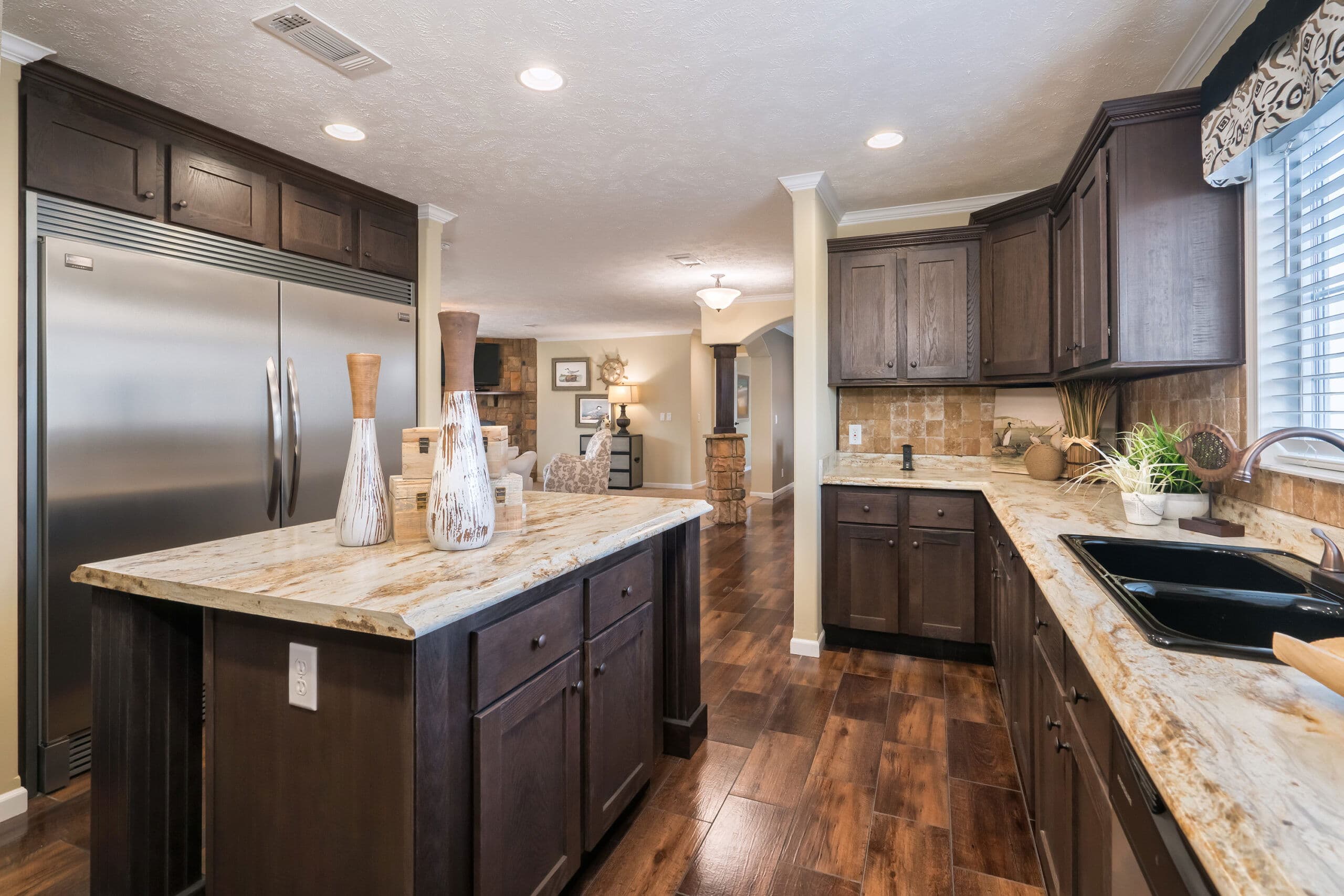 Kb-3238 kitchen home features