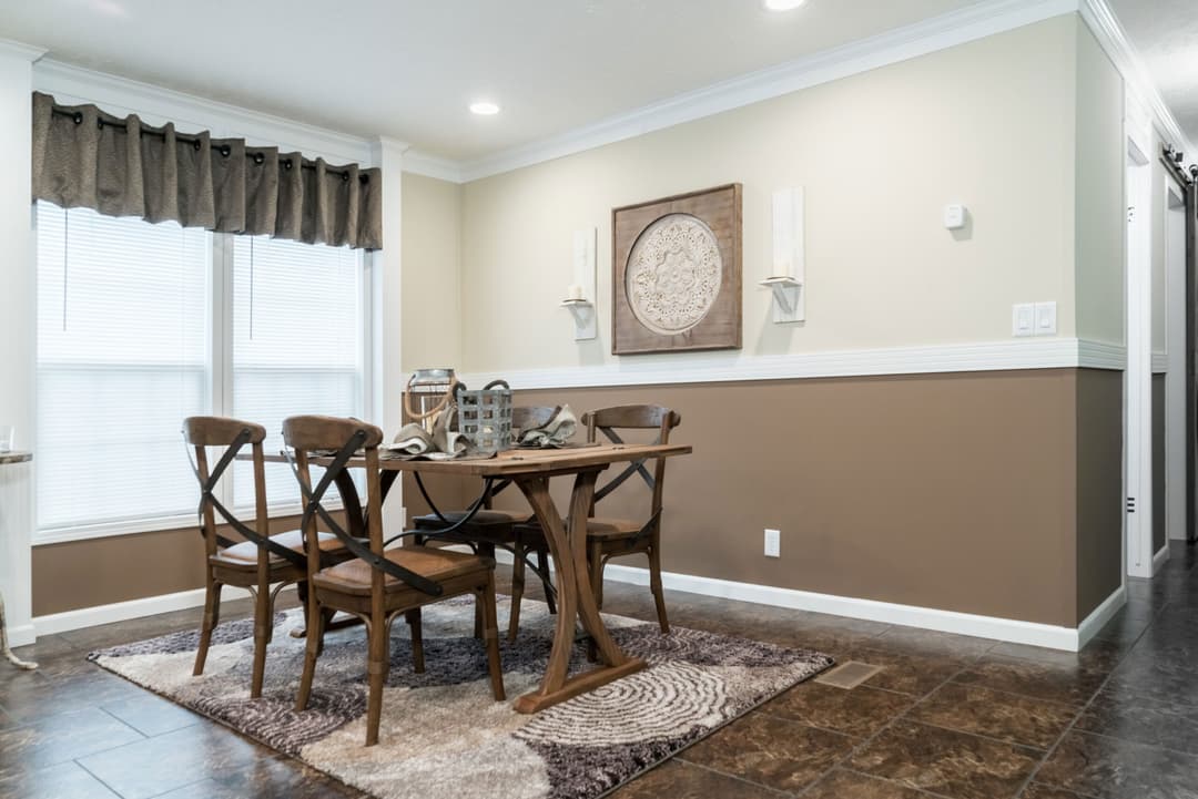 Md-32-32 interior home features