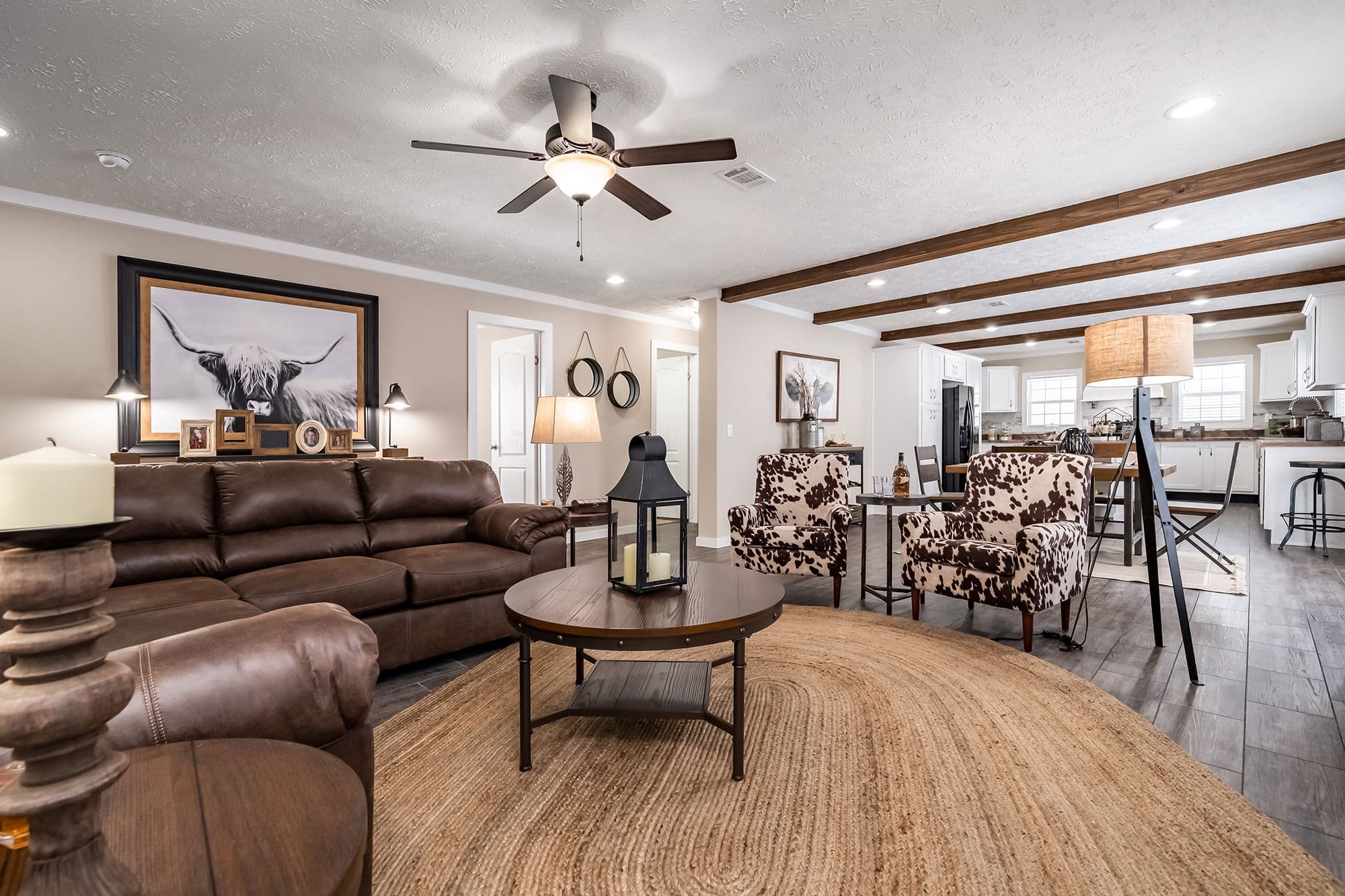 Md-42-32 interior home features