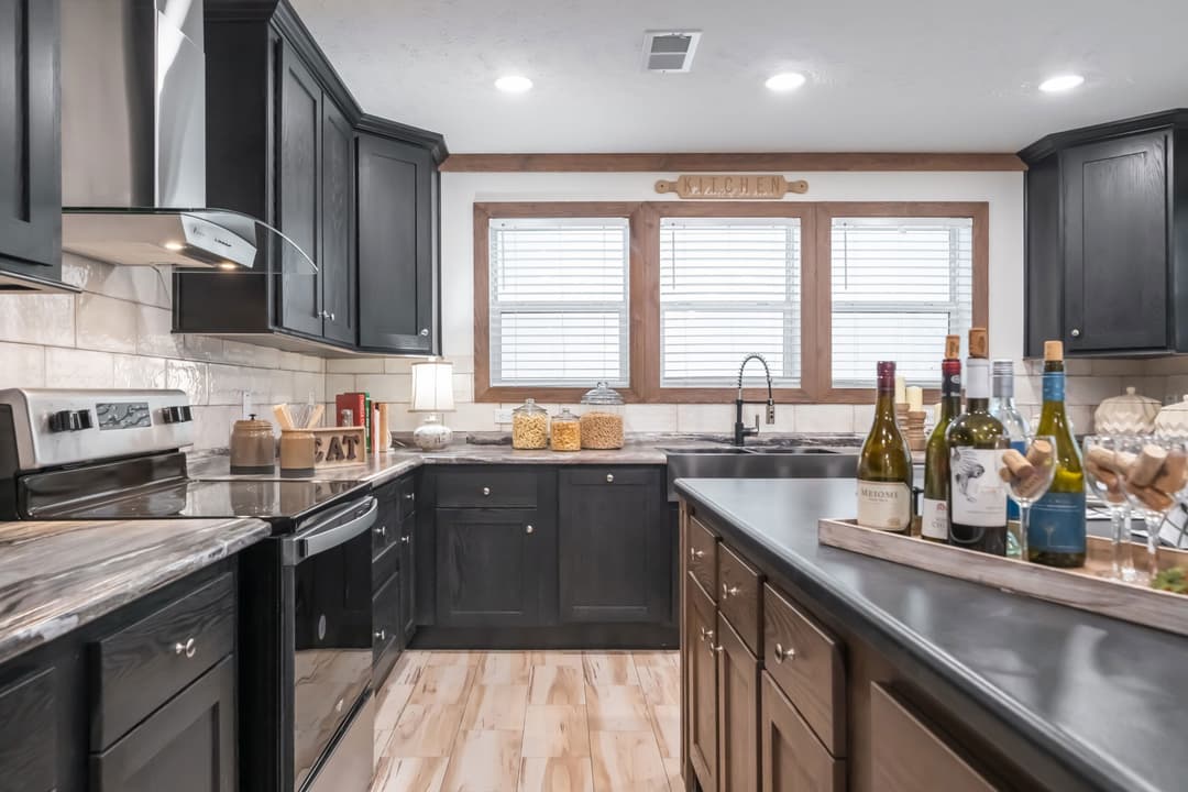 Kb-3249 gemstone kitchen home features