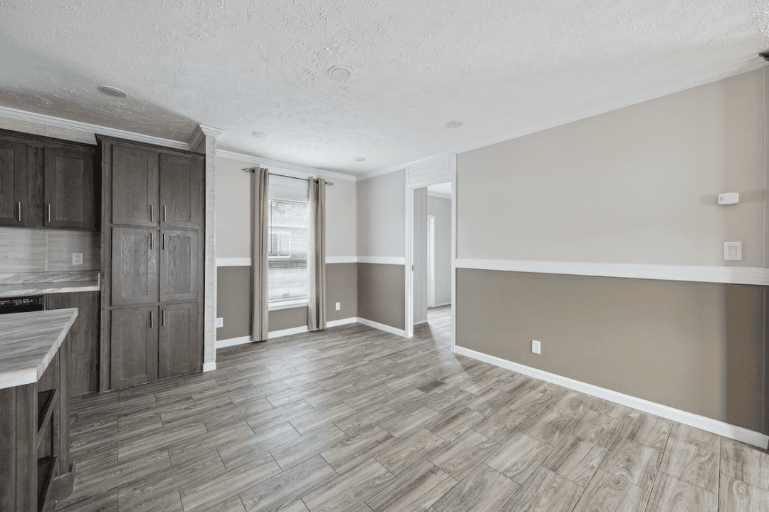 Md-52-32 interior home features