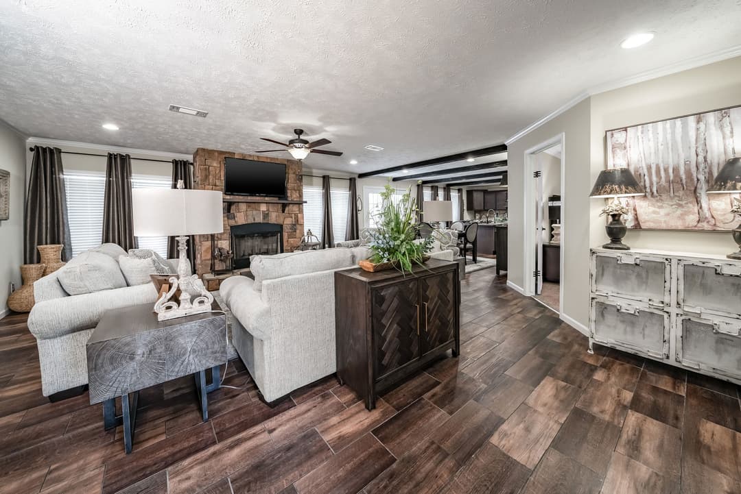 Kb-3244 interior home features