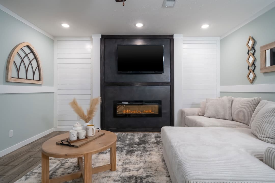 Md-56 interior home features