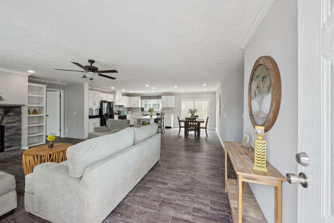 Md-30-32 josey wales interior home features