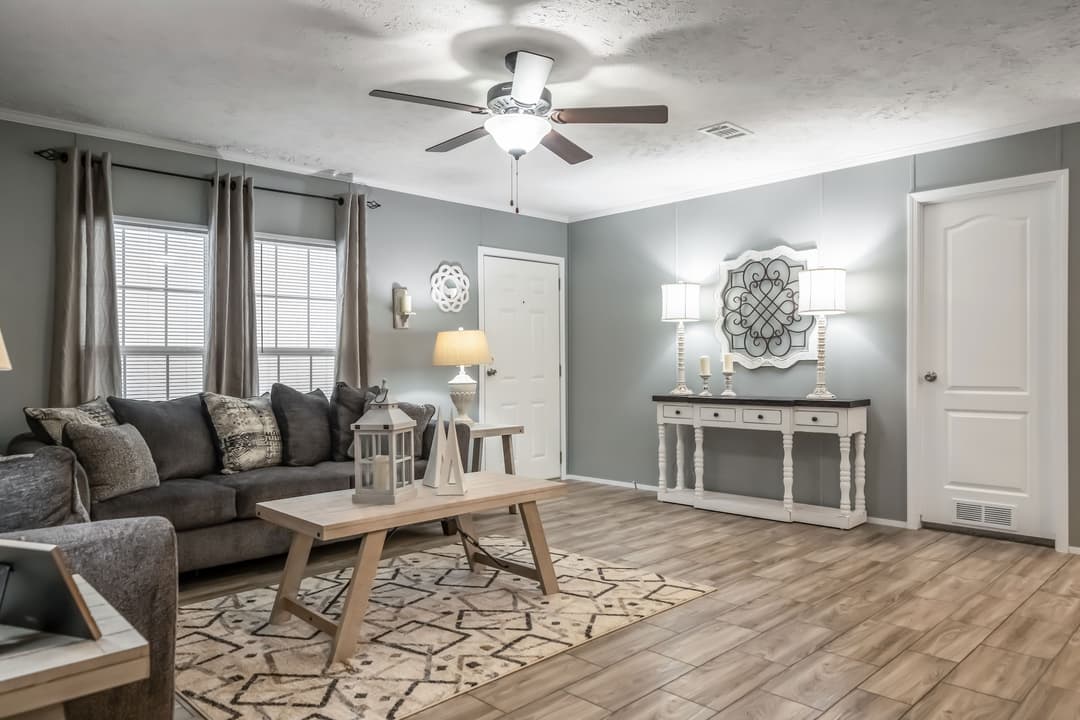 Md-50-32 interior home features