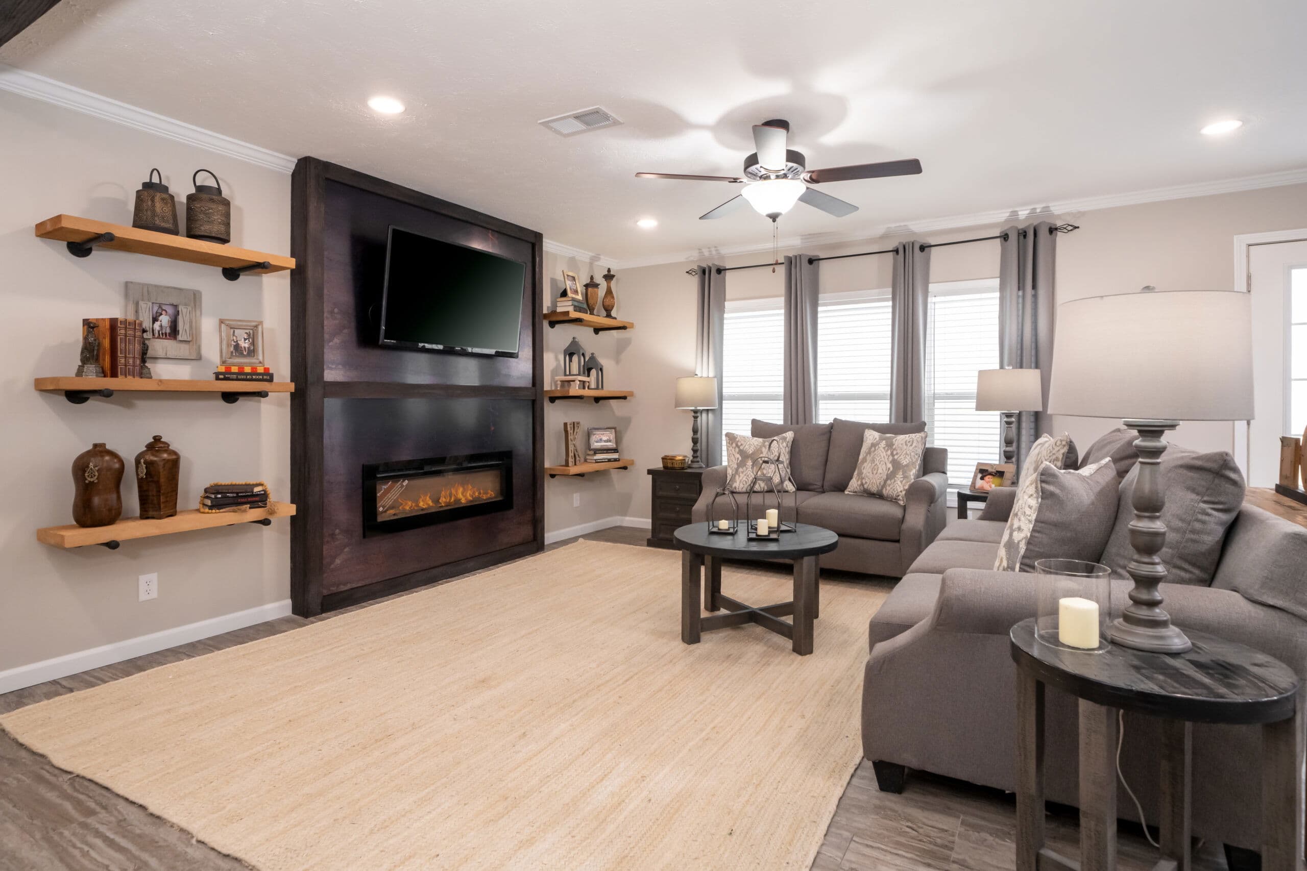 Md-54-32 the duke interior home features