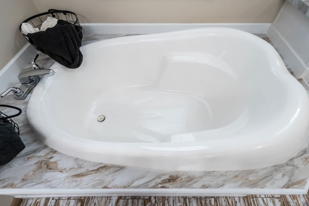 Md-49-32 bathroom home features