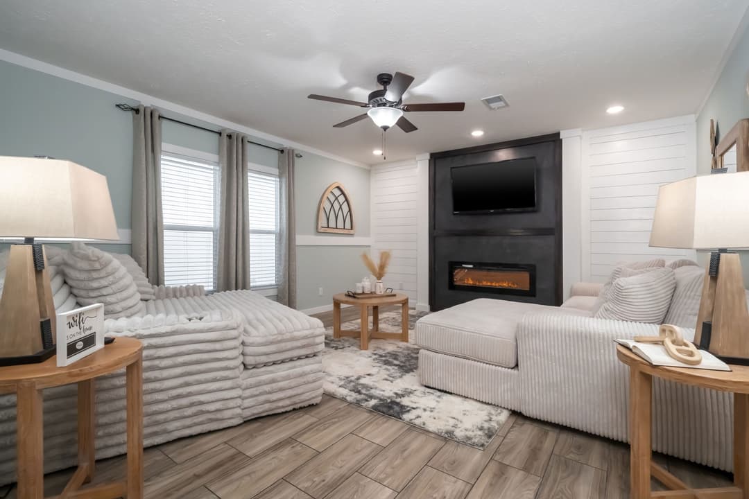 Md-56 interior home features