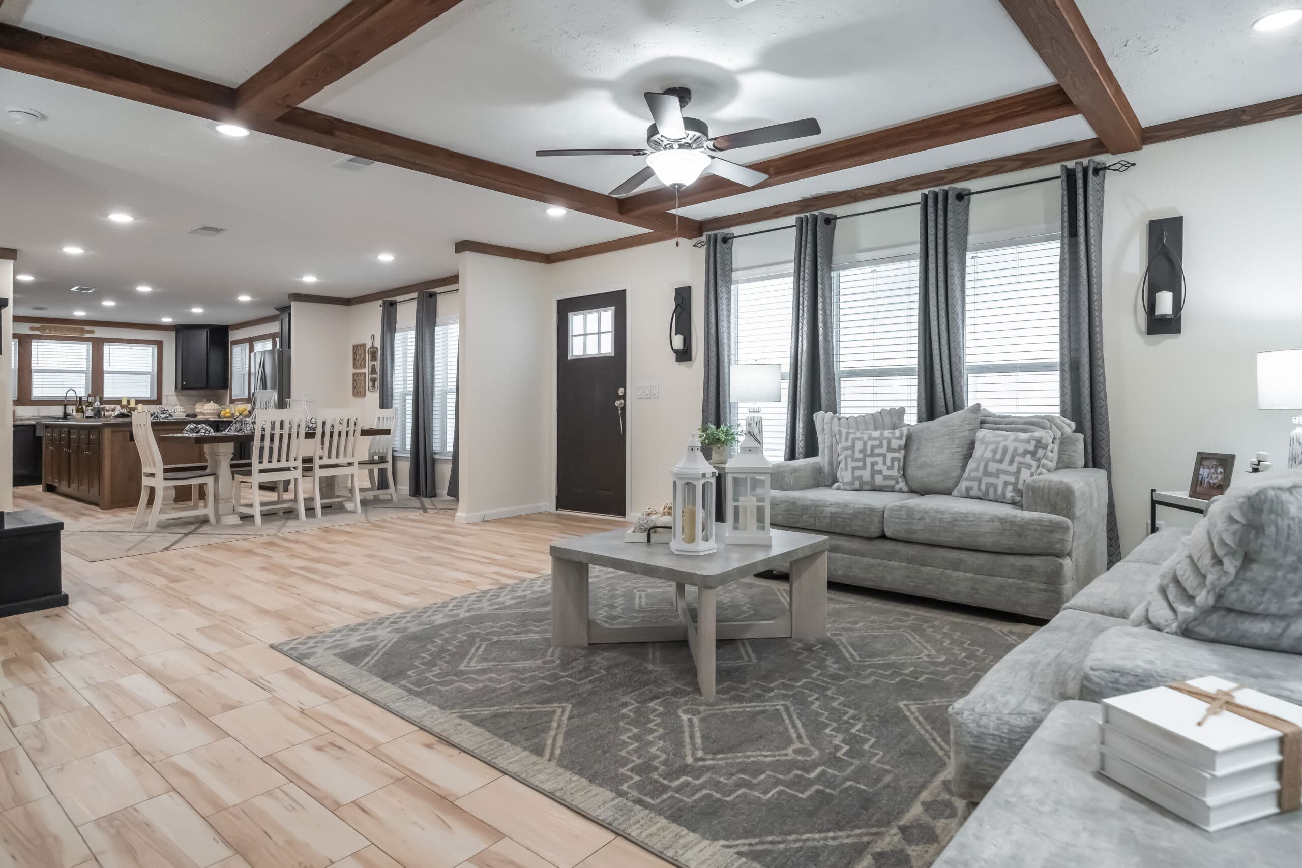 Kb-3249 gemstone interior home features