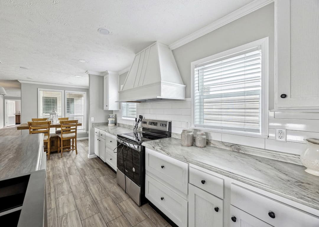 Kb-3246 presley kitchen home features