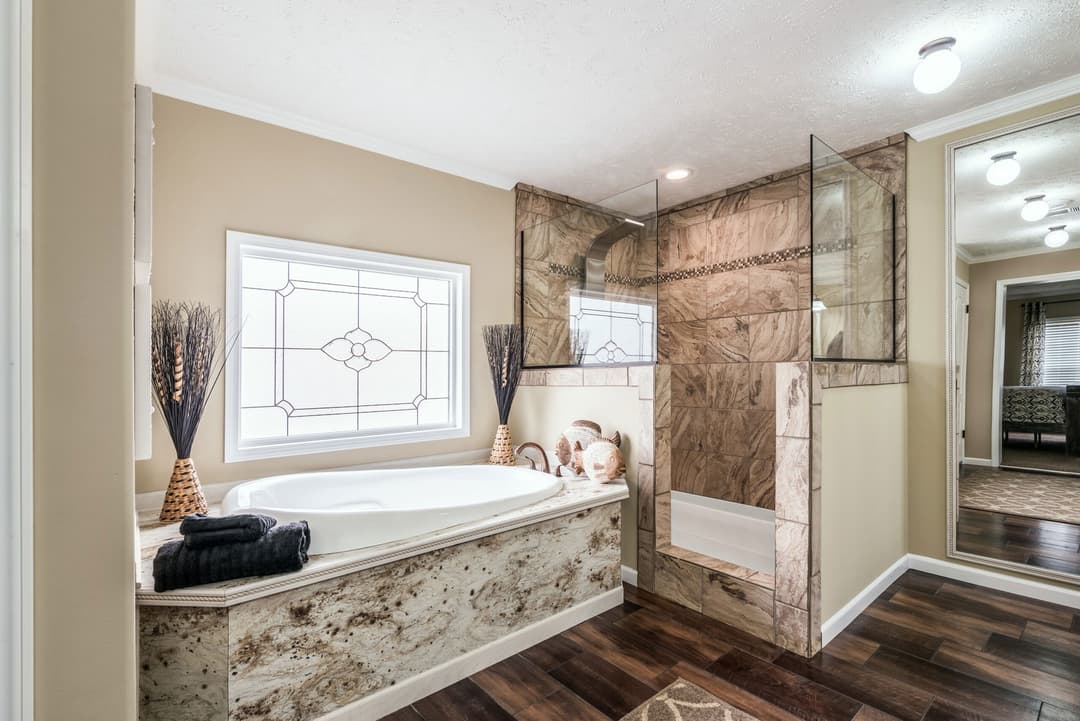 Kb-3242 bathroom home features