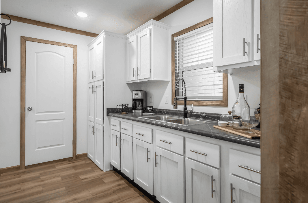 Md-61-32 kalispell interior home features