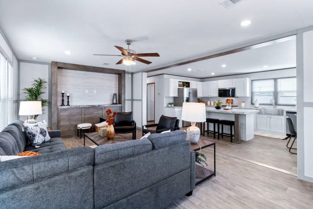 Lakeland interior home features