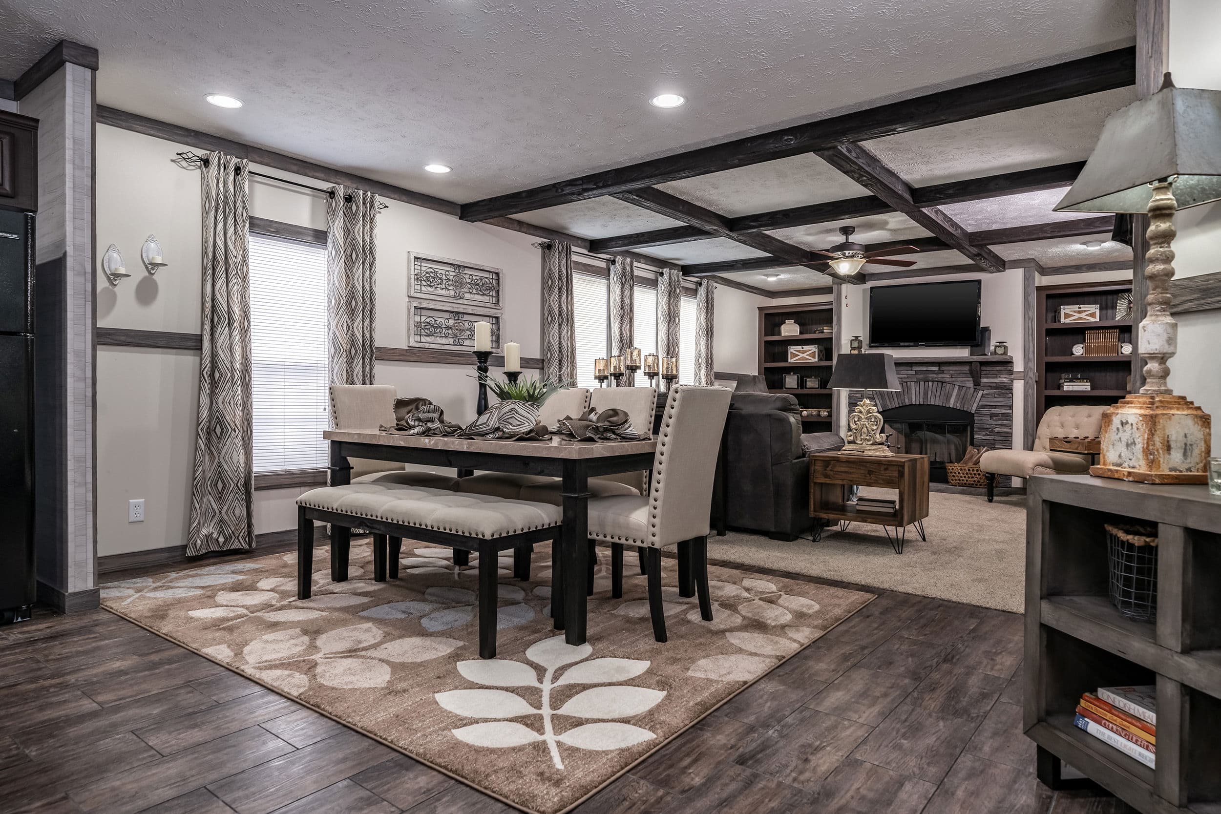 Md-35-32 interior home features