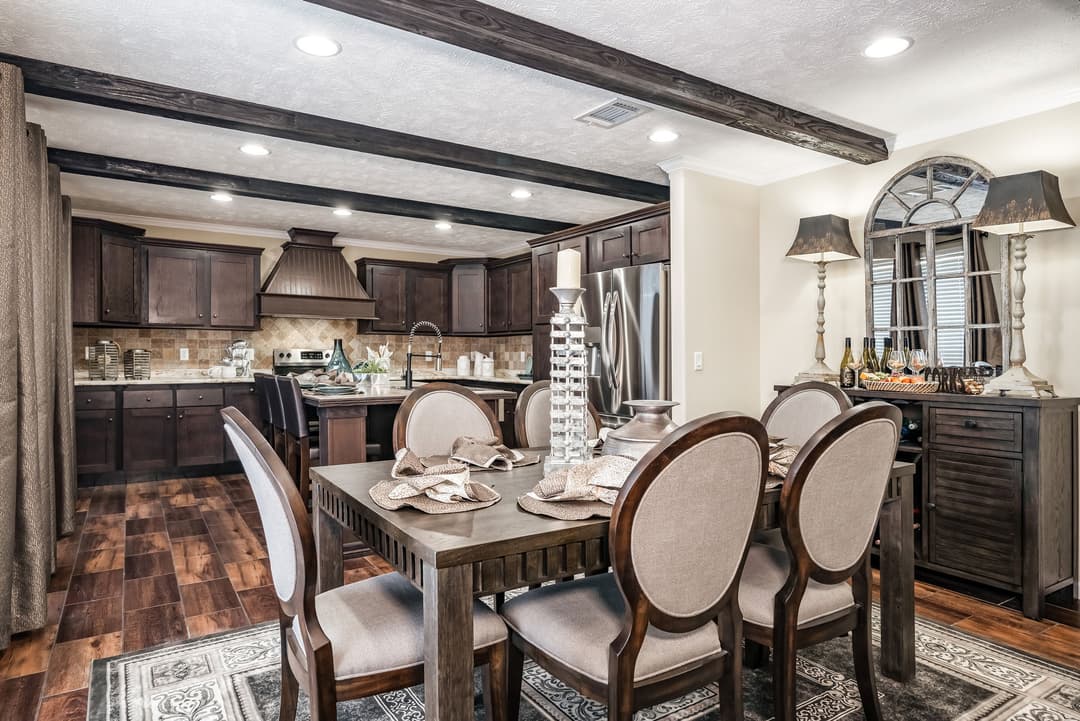 Kb-3244 interior home features