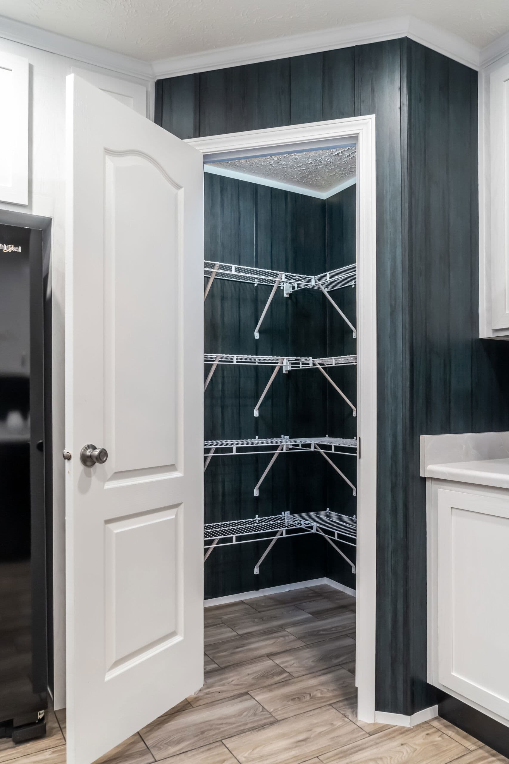 Md-50 interior home features