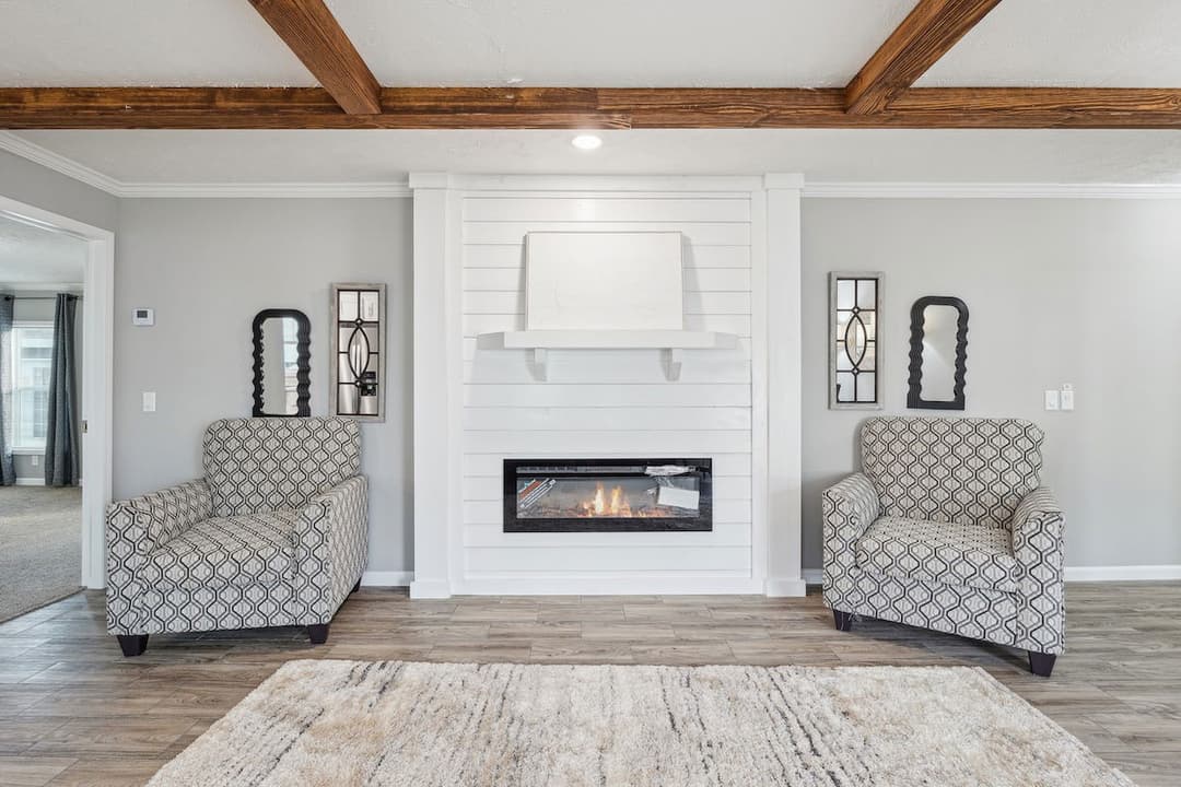 Md-10-32 lynnox interior home features