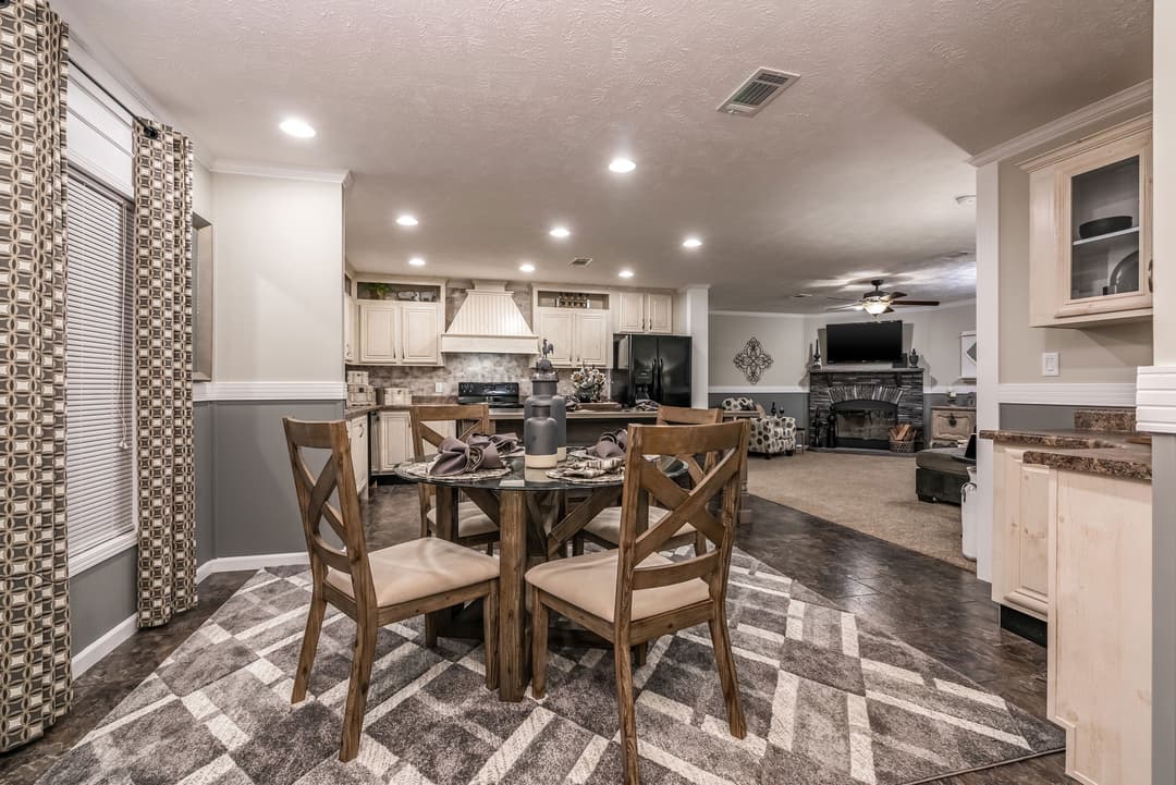 Md-38-32 interior home features