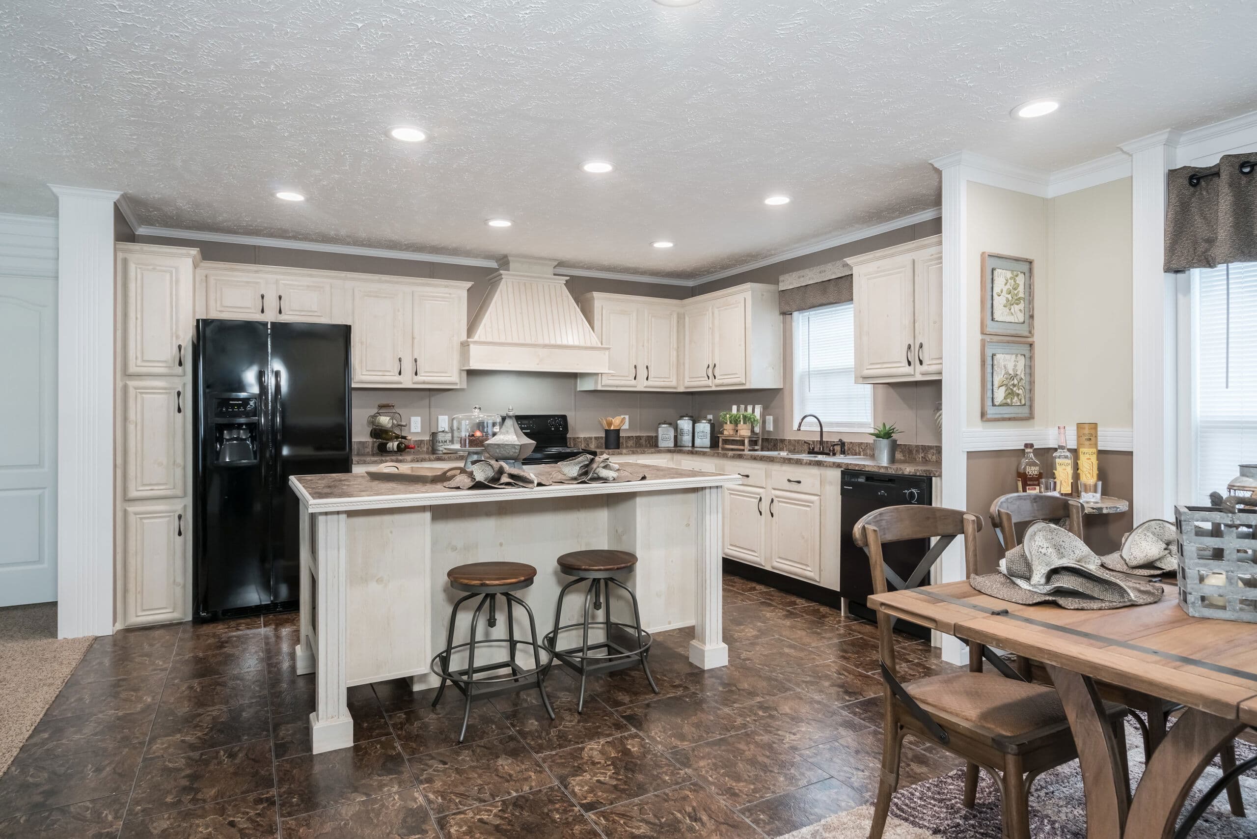 Md-32-32 kitchen home features