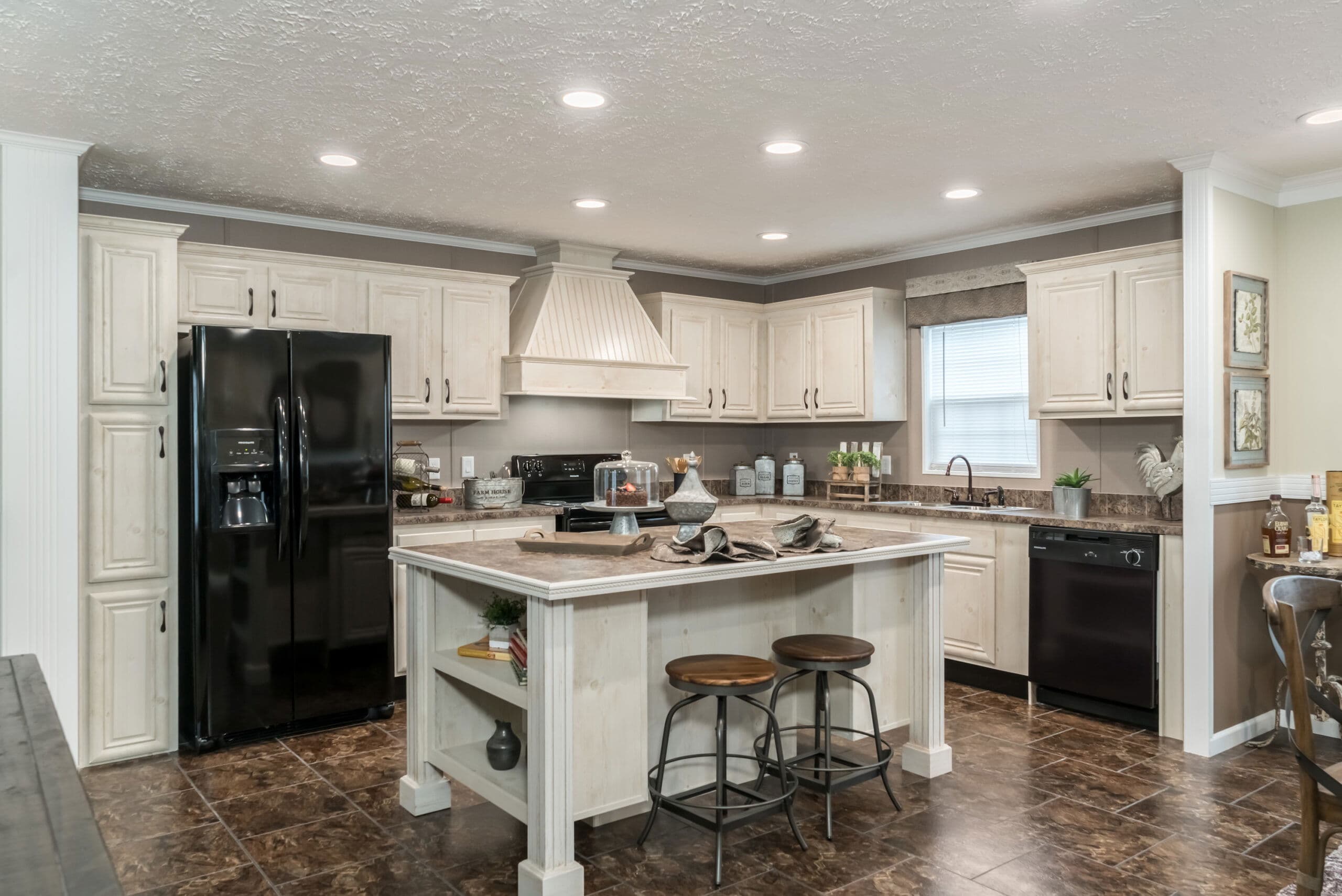 Md-32-32 kitchen home features