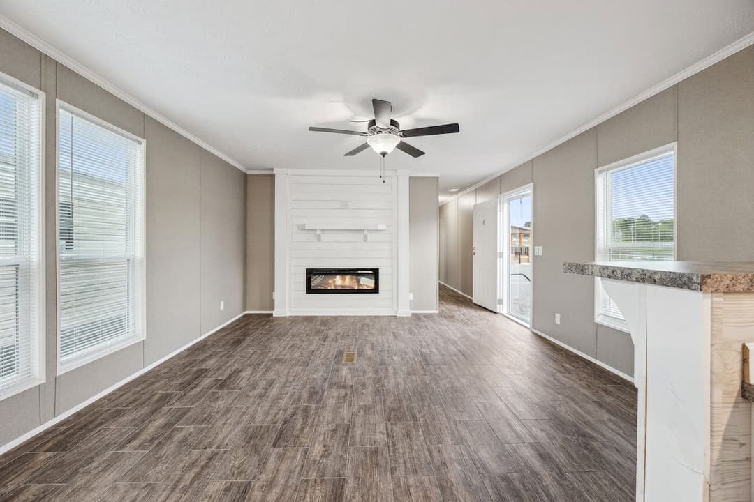 Md-102 interior home features