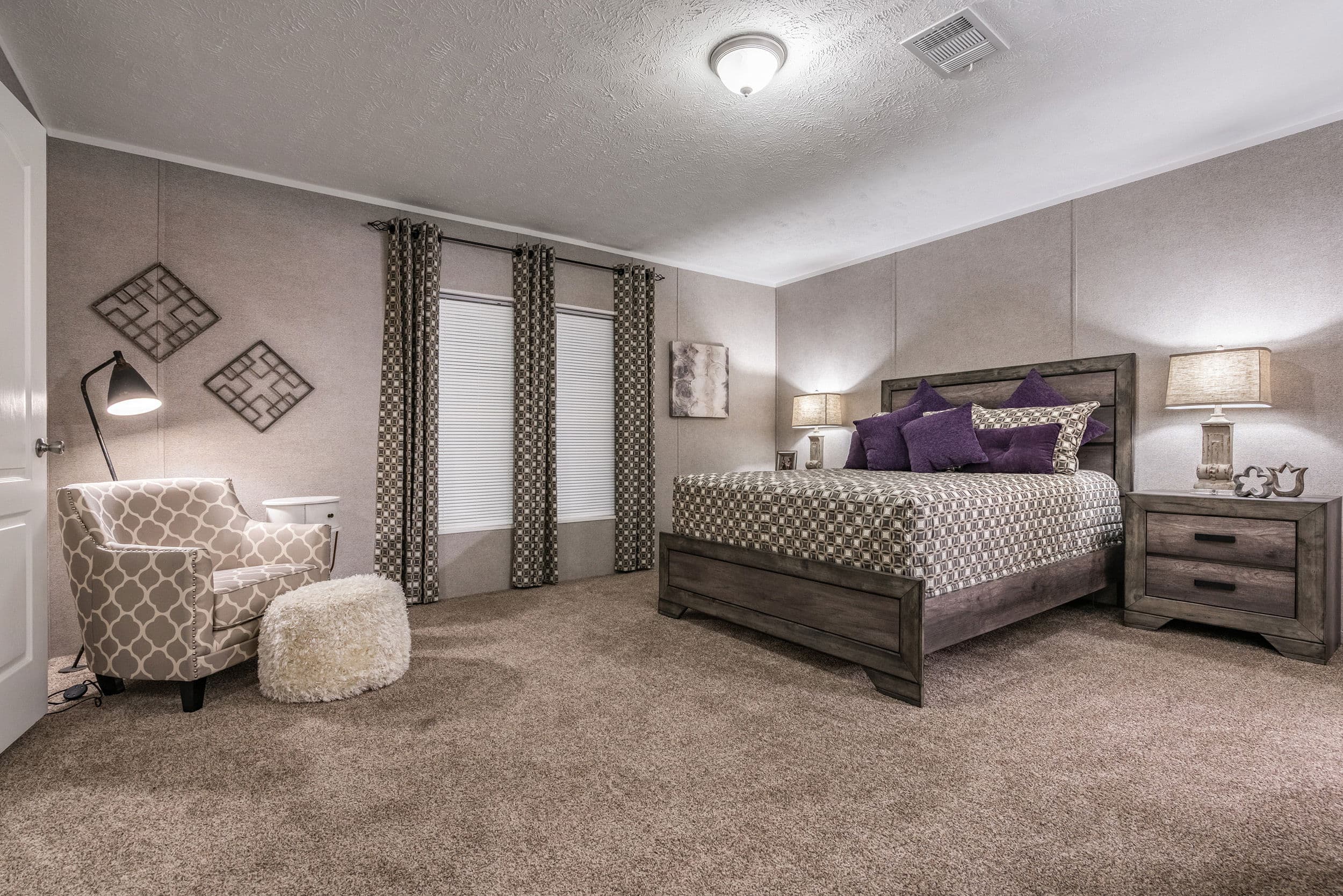 Md-38-32 bedroom home features