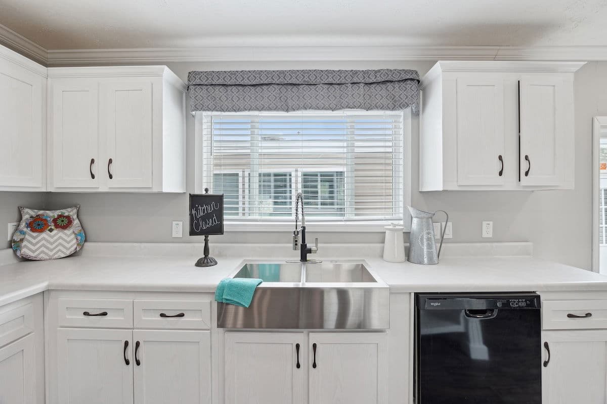 Md-30-32 josey wales kitchen home features